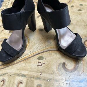 Nine West Black Platform Block Heel Sandals – Size 8